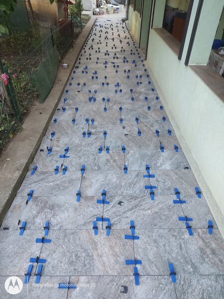 Zugrav glet 10 lei, mp lavabil 5 lei