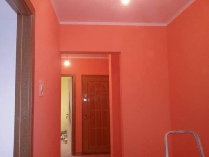 Zugrav glet 10 lei, mp lavabil 5 lei